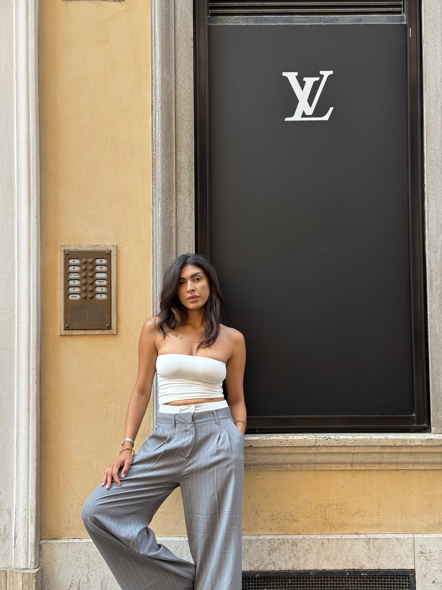 The Statement Pants in Grey