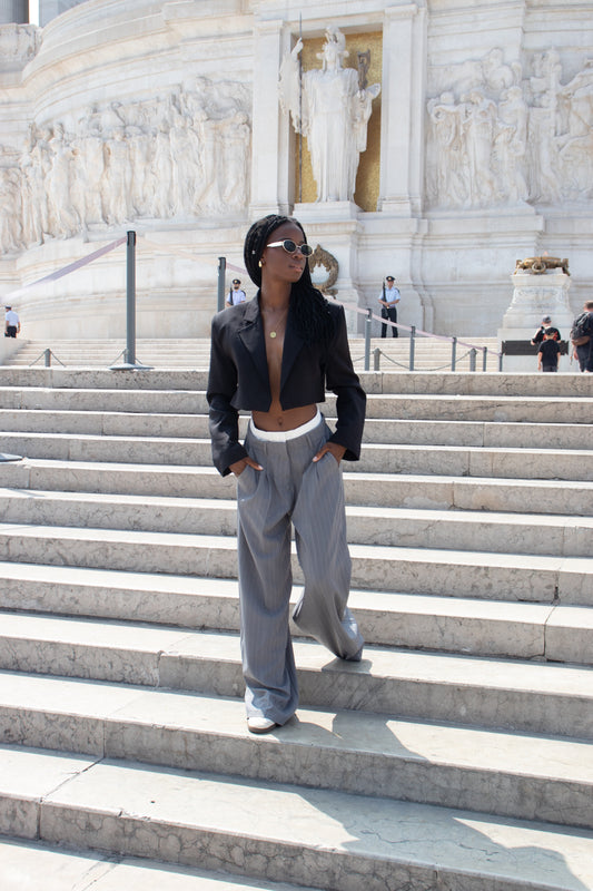 The Statement Pants in Grey